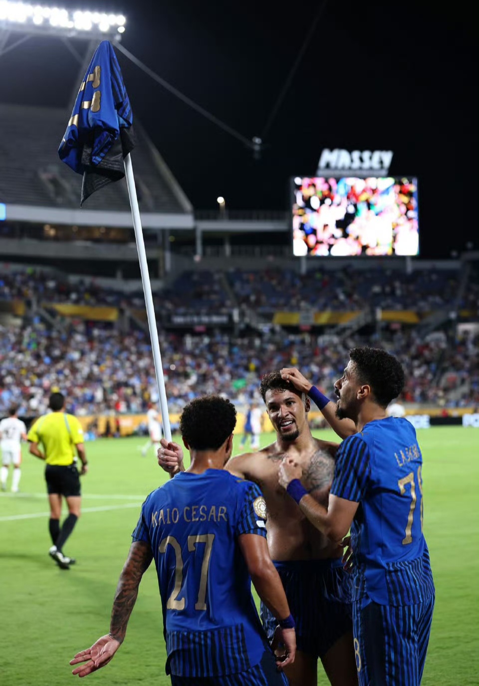 开云官方网站 -国际比赛日突围战来临，罗马围绕国王杯远射贴柱，目标明确，临场指挥获称赞的简单介绍